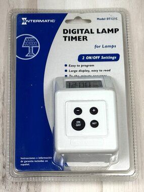 INTERMATIC Indoor Programmable DIGITAL LAMP TIMER 2 On/Off Settings DT121C NIP